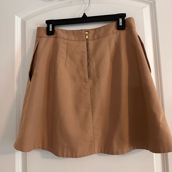 Express beige mini skirt - Picture 4 of 4